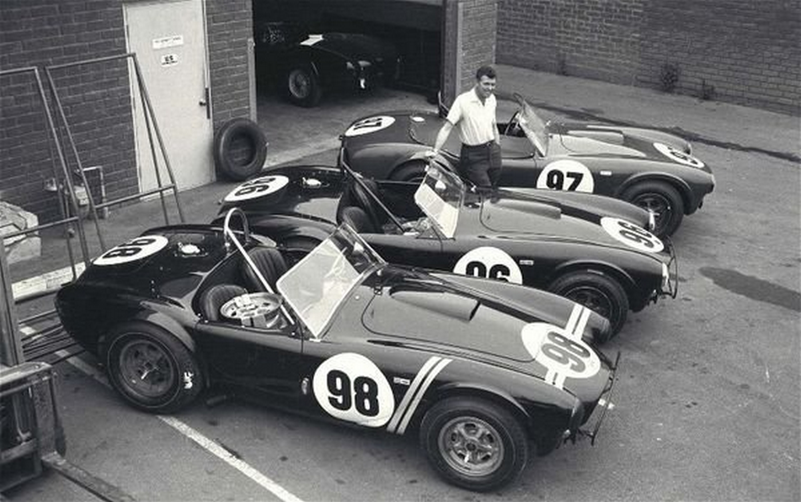 Carroll shelby ac cobra